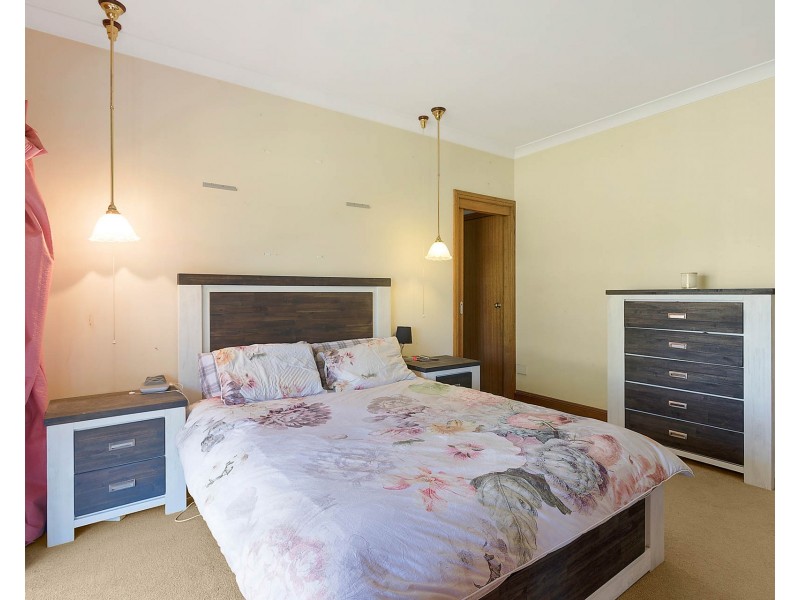 38 Curyo Lane, Bega NSW 2550