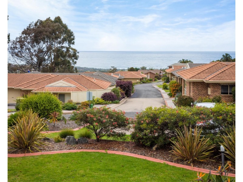 11/1B Golf Circuit, Tura Beach NSW 2548