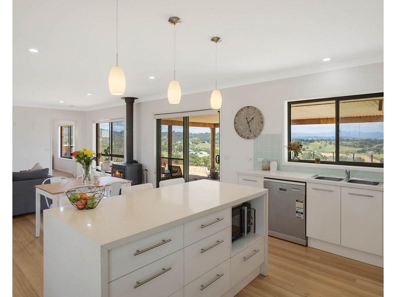 39 Finucanes Lane, Bega NSW 2550