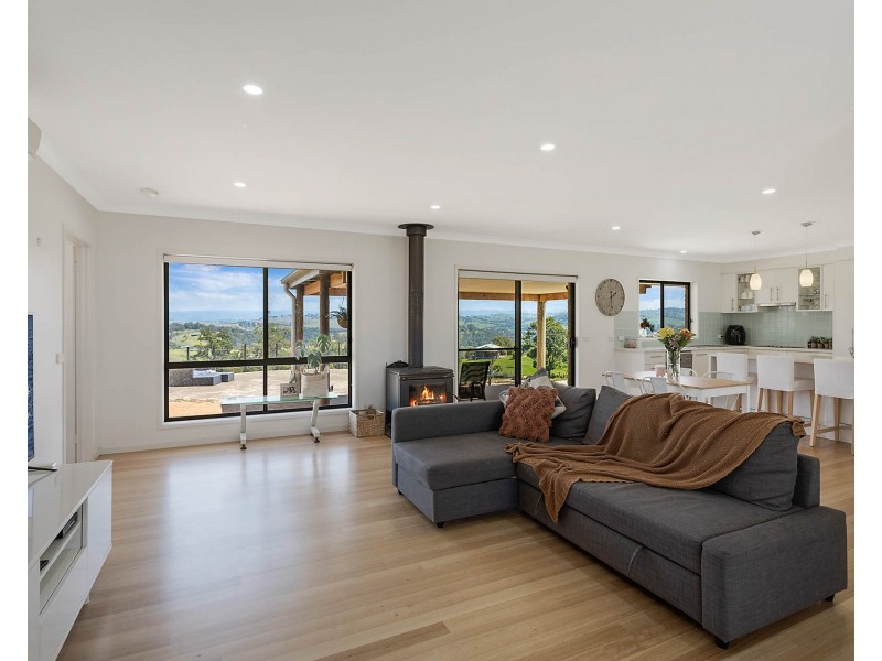 39 Finucanes Lane, Bega NSW 2550