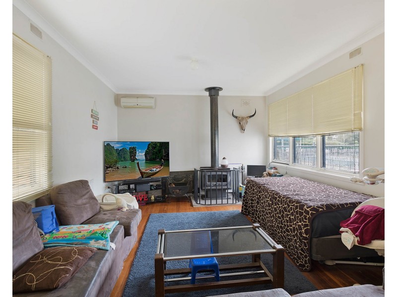 11 Cobargo Bermagui Rd, Cobargo NSW 2550