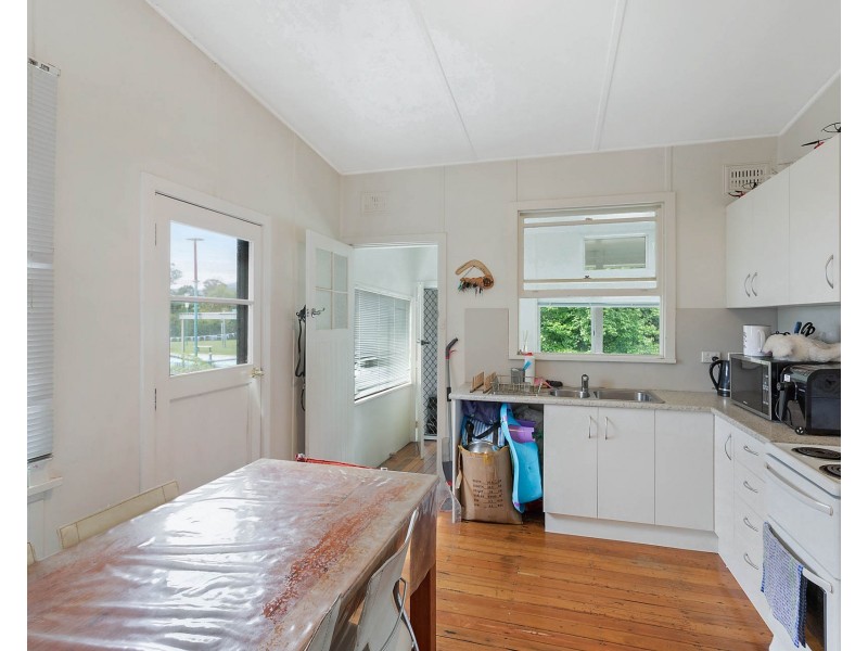 11 Cobargo Bermagui Rd, Cobargo NSW 2550