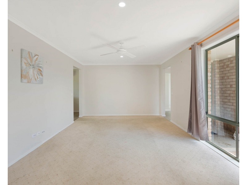 77 Max Slater Drive, Bega NSW 2550