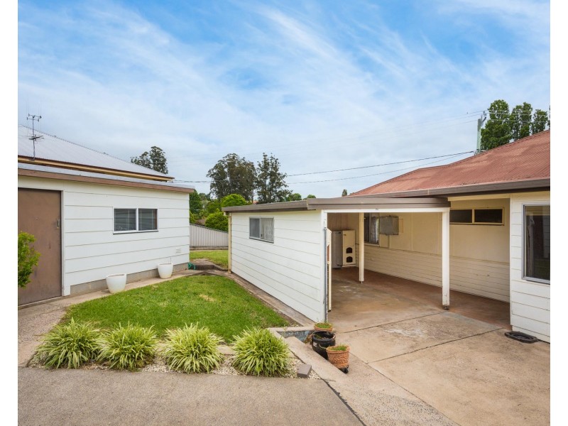 44 Ravenswood Street, Bega NSW 2550
