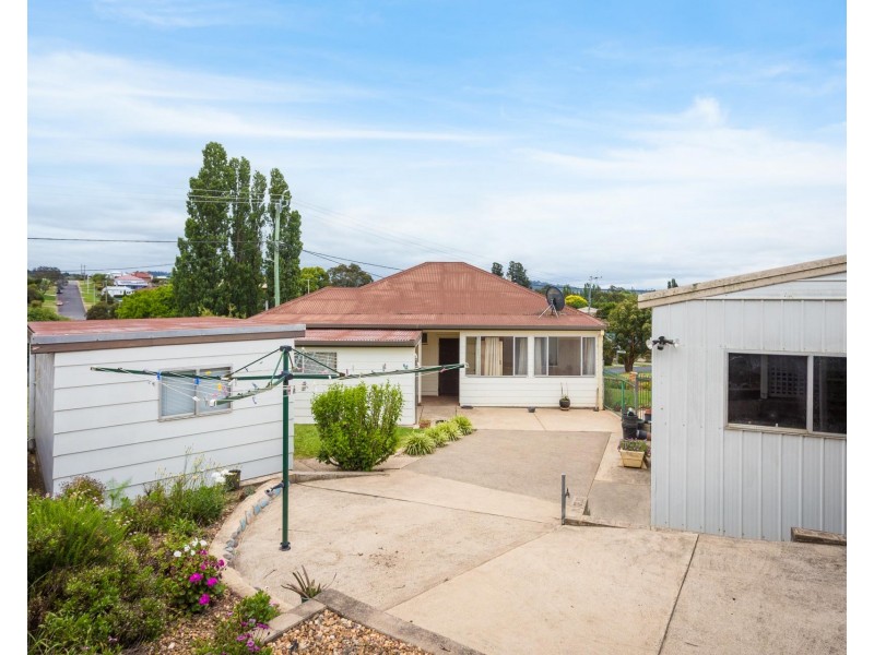 44 Ravenswood Street, Bega NSW 2550