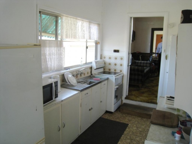 49 Carp St, Bega NSW 2550