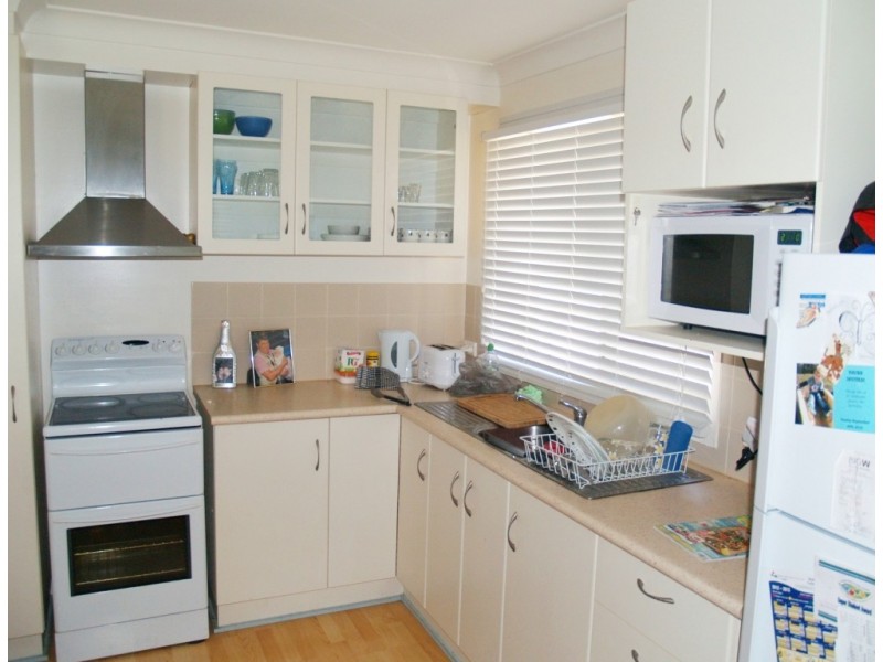 98 Ravenswood St, Bega NSW 2550