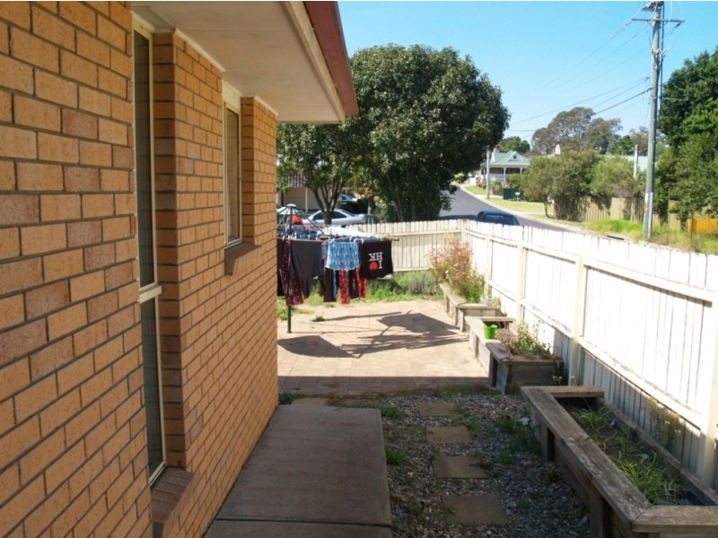 98 Ravenswood St, Bega NSW 2550