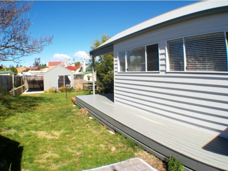 54 Bega St, Bega NSW 2550