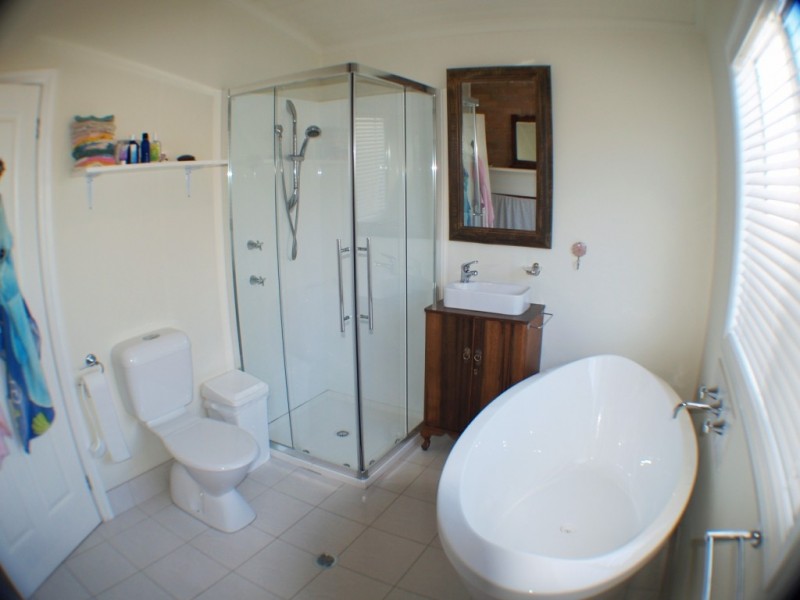 54 Bega St, Bega NSW 2550