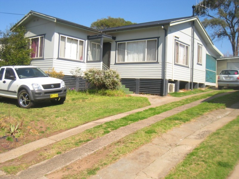 57 Meringo St, Bega NSW 2550