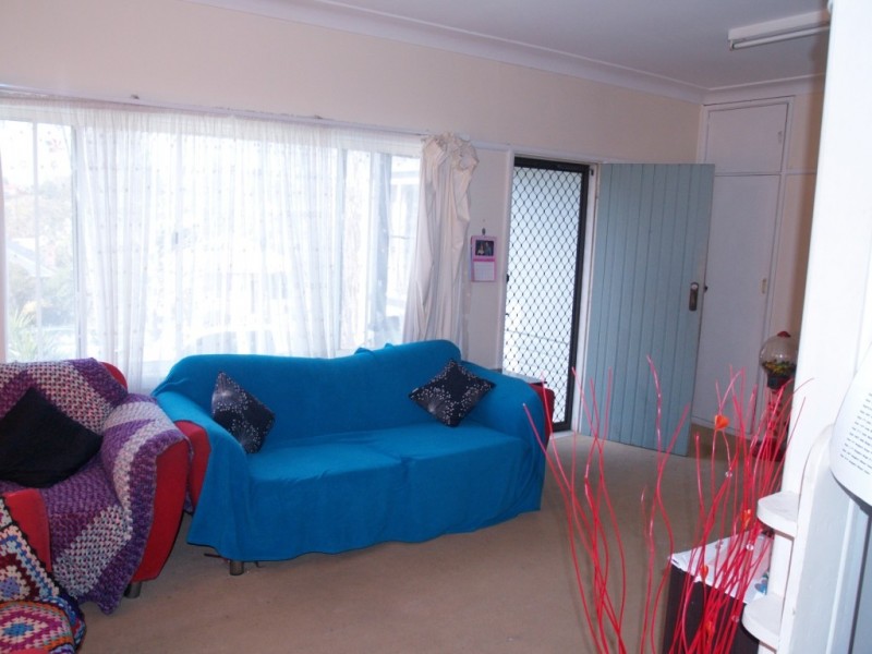 57 Meringo St, Bega NSW 2550