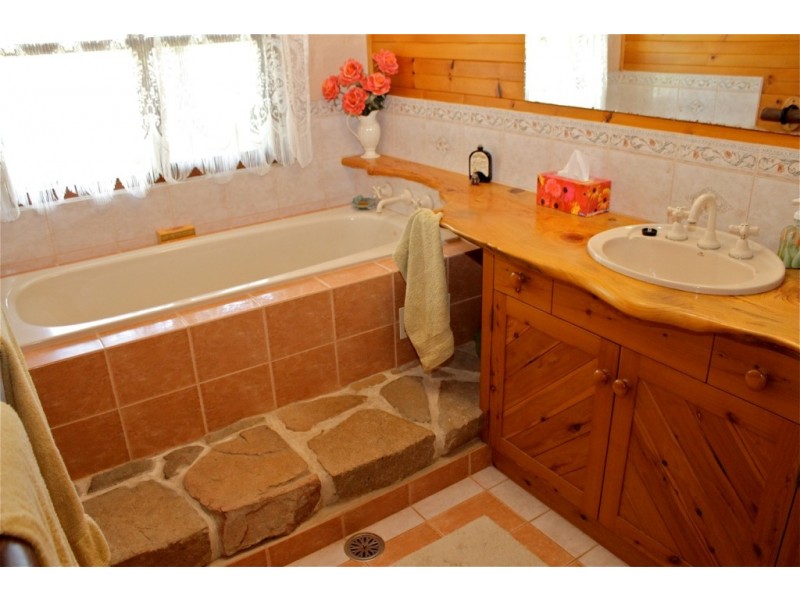 943 Greendale Rd, Angledale NSW 2550