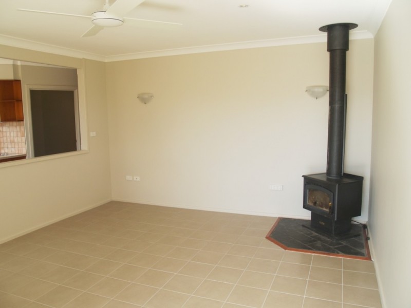 32 Tathra Rd, Bega NSW 2550