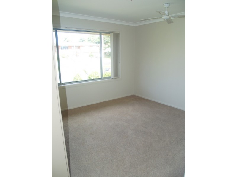 32 Tathra Rd, Bega NSW 2550