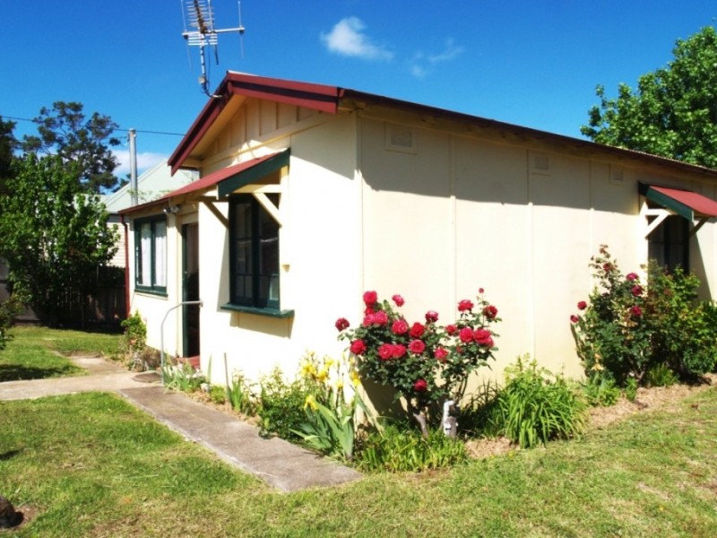 9 Bega St, Candelo NSW 2550