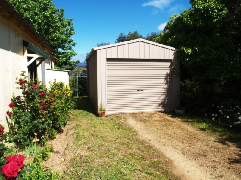 9 Bega St, Candelo NSW 2550