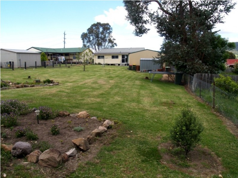 8 Hillview St, Cobargo NSW 2550