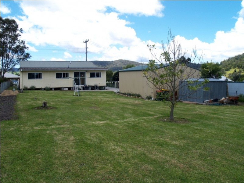 8 Hillview St, Cobargo NSW 2550