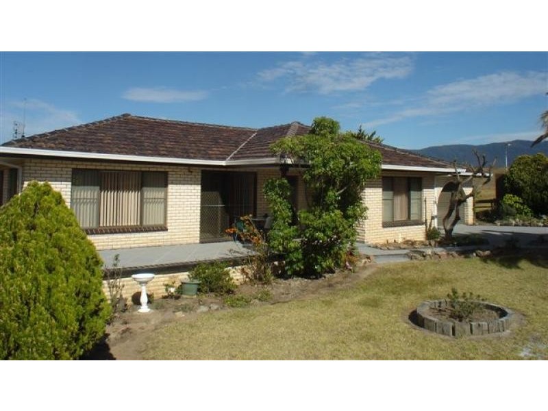 17 Parkes St, Bemboka NSW 2550