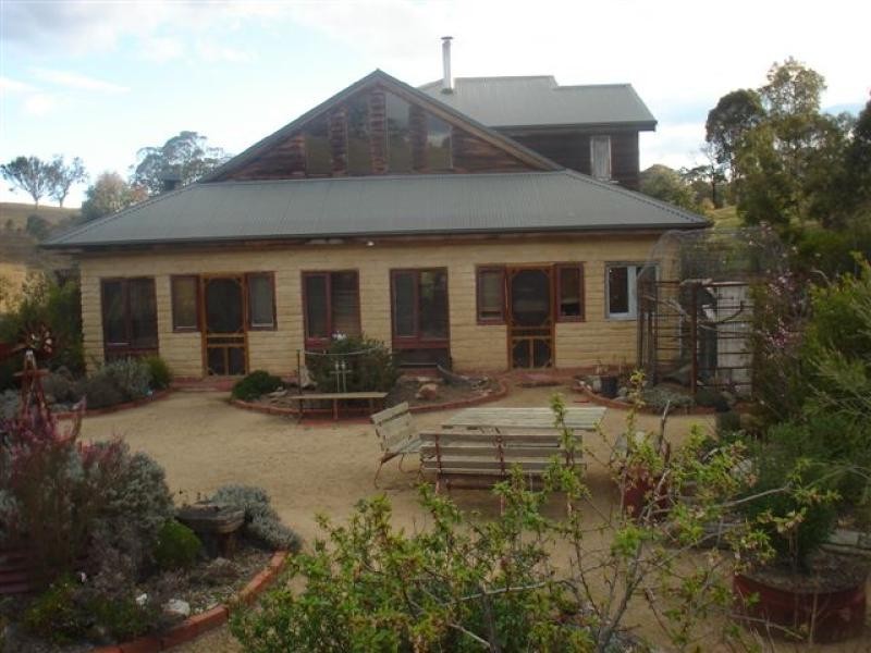 168 Mt Pleasant Rd, Bega NSW 2550