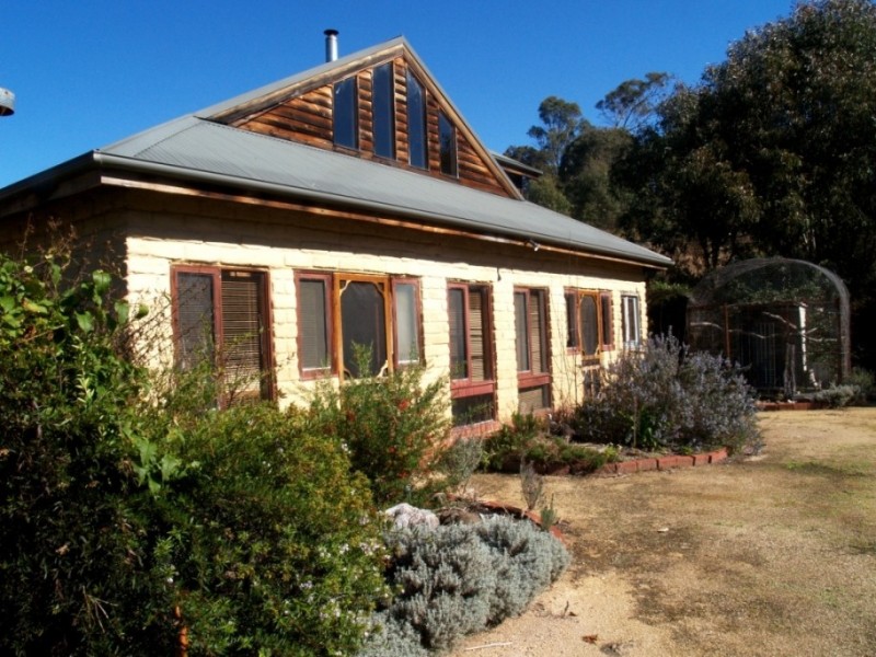 168 Mt Pleasant Rd, Bega NSW 2550