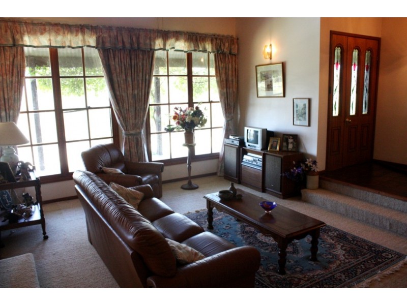 234 Snowy Mountains Hwy, Bega NSW 2550
