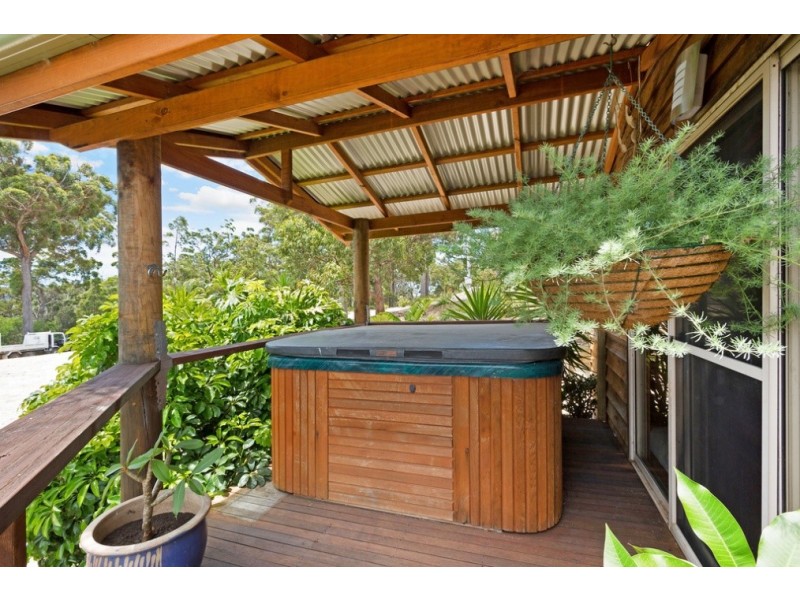 33 Boggy Creek Rd, Millingandi NSW 2549