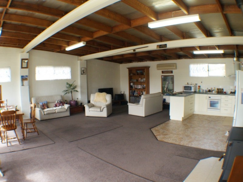 8 Moore Wrens Road, Tarraganda NSW 2550