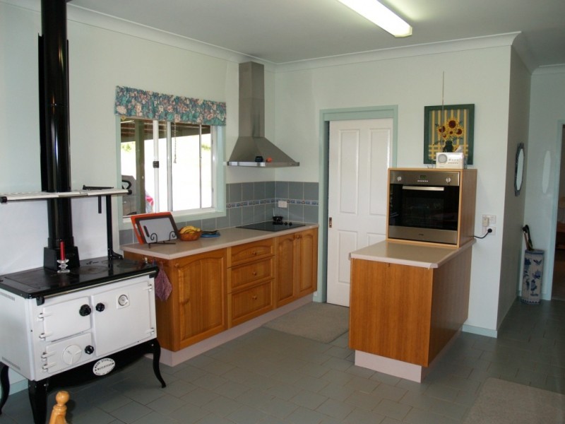 20 Northview Close, Bega NSW 2550