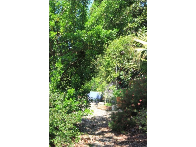 7 Tathra Rd, Bega NSW 2550