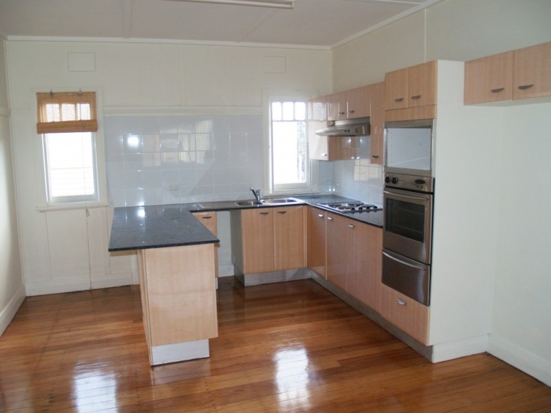 29 Carp St, Bega NSW 2550