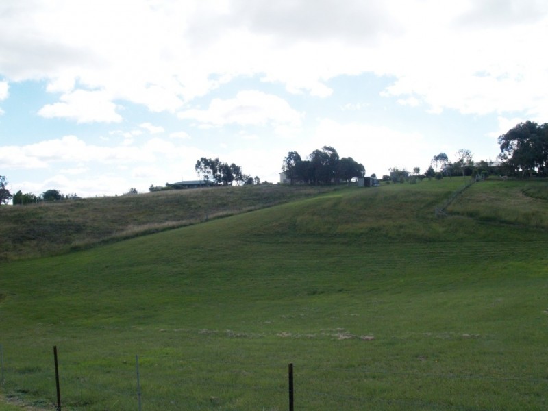 81 Max Slater Dr, Bega NSW 2550