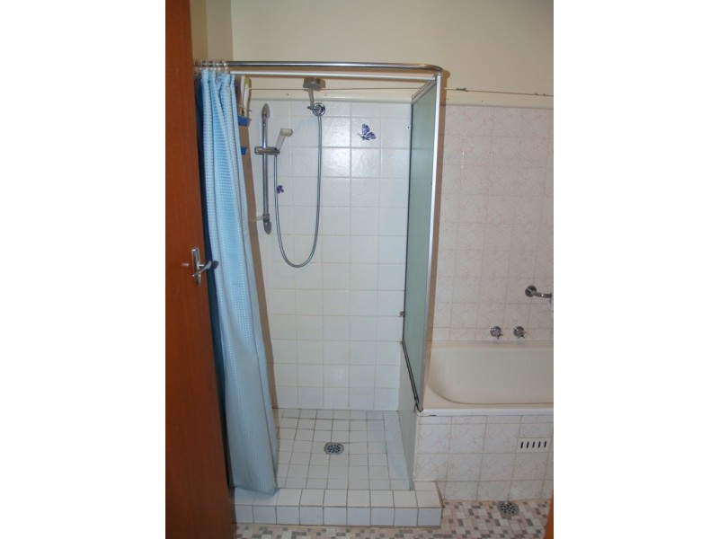 4 Meringo St, Bega NSW 2550