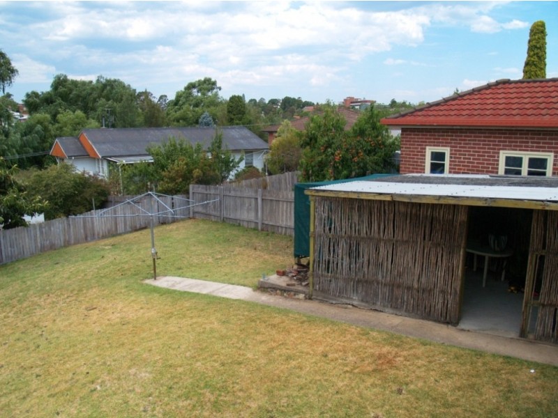4 Meringo St, Bega NSW 2550
