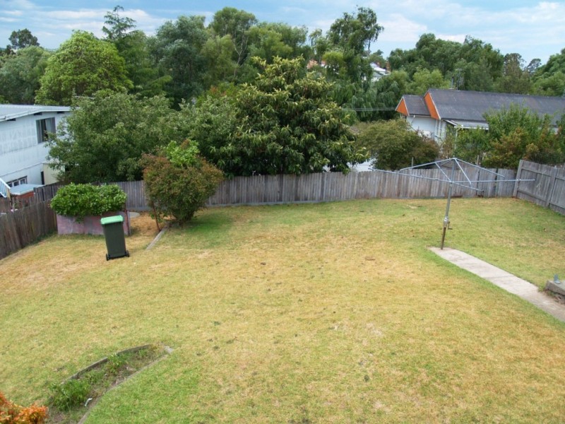 4 Meringo St, Bega NSW 2550