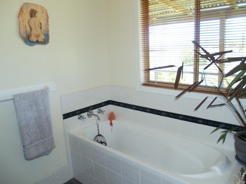 31 Robertson St, Bemboka NSW 2550