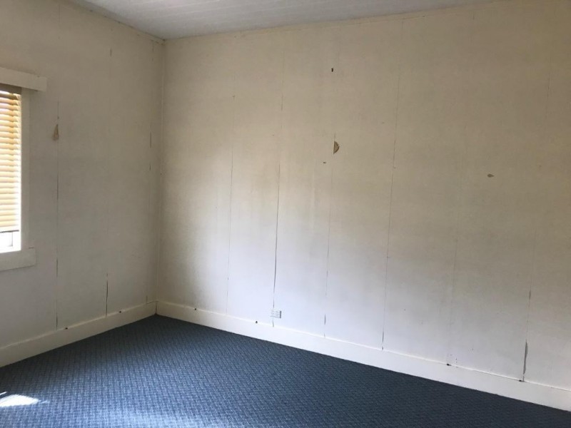17 Little Church St, Bega NSW 2550