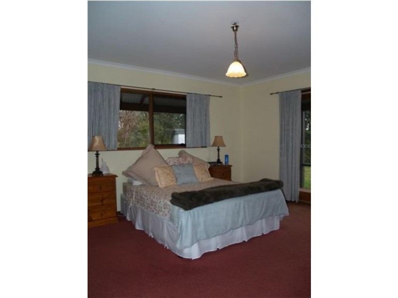 10 Ticehurst Close, Toothdale NSW 2550