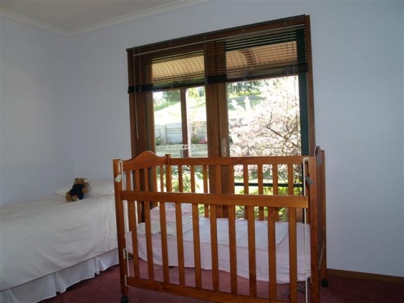 10 Ticehurst Close, Toothdale NSW 2550