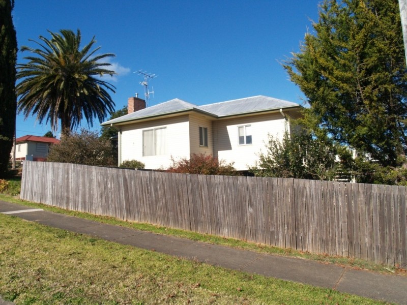 99 Ravenswood St, Bega NSW 2550