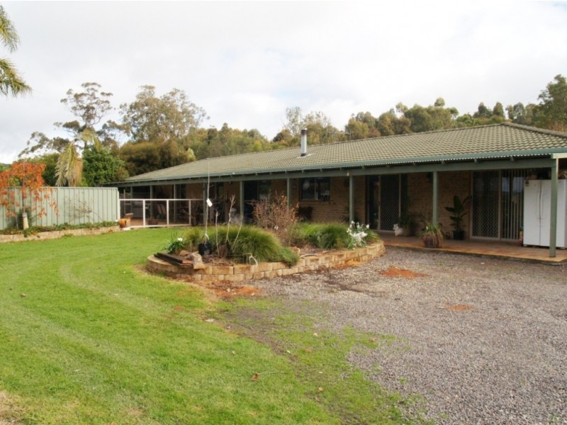 11 Kerrisons Lane, Bega NSW 2550