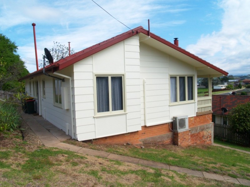 27 Girraween Crescent, Bega NSW 2550