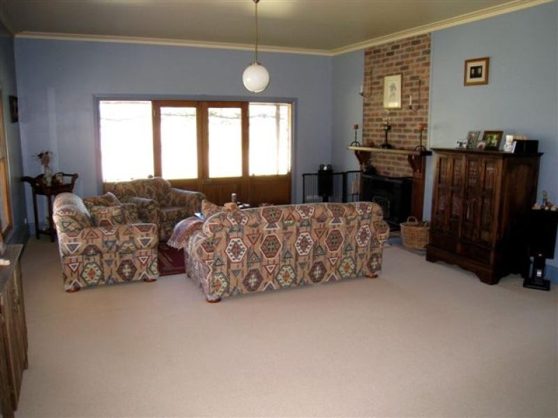 1585 Princes Hwy, Wolumla NSW 2550