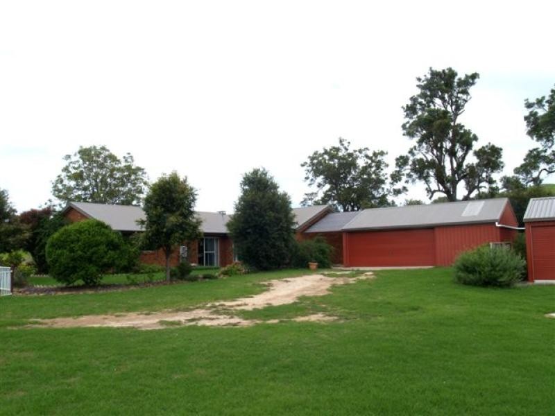 146 Snowy Mtns Hwy, Bega NSW 2550