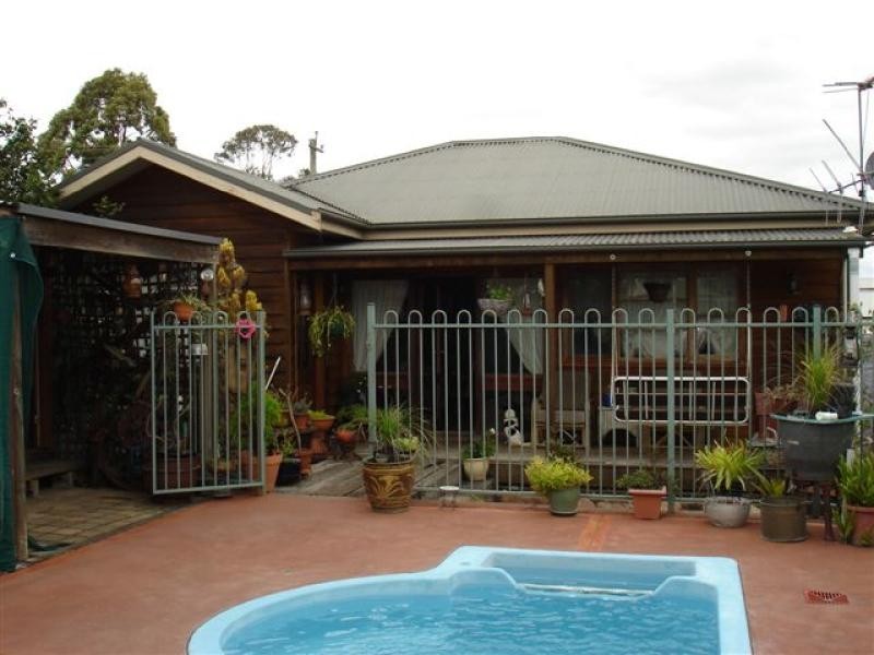 17 Prospect St, Bega NSW 2550