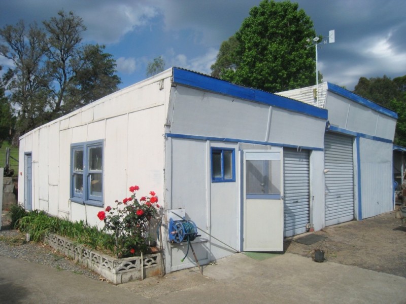 2 Miners Close, Bega NSW 2550