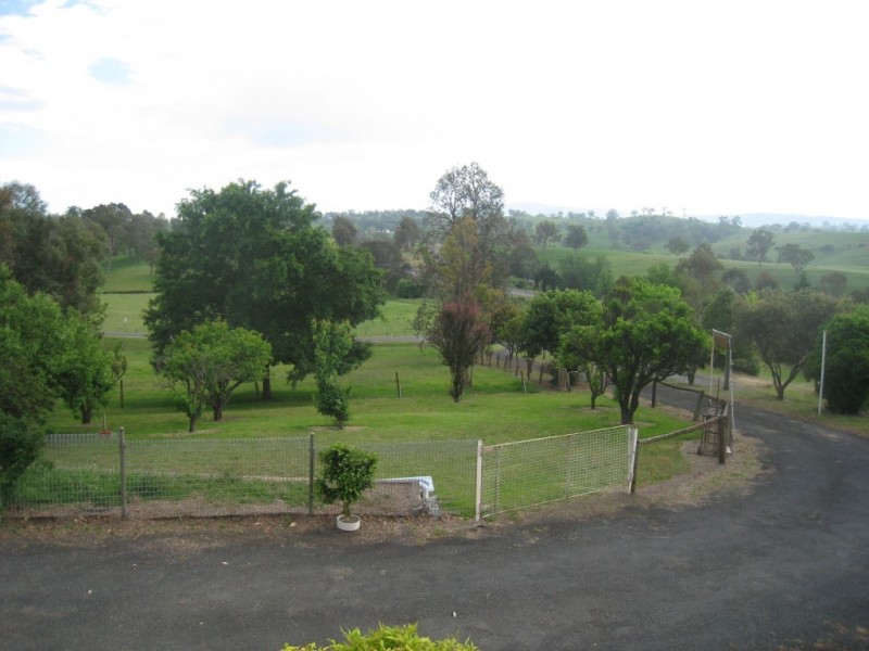 2 Miners Close, Bega NSW 2550