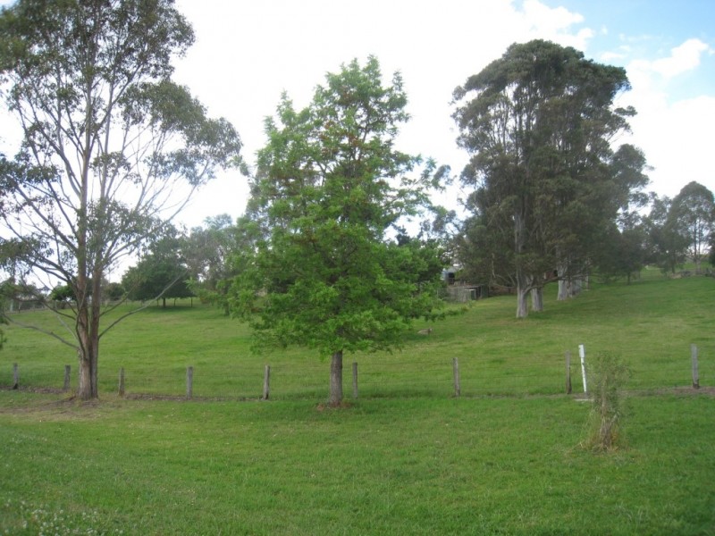2 Miners Close, Bega NSW 2550