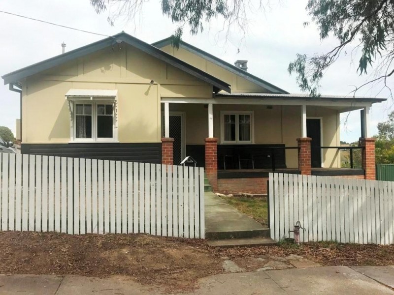 118 Upper St, Bega NSW 2550